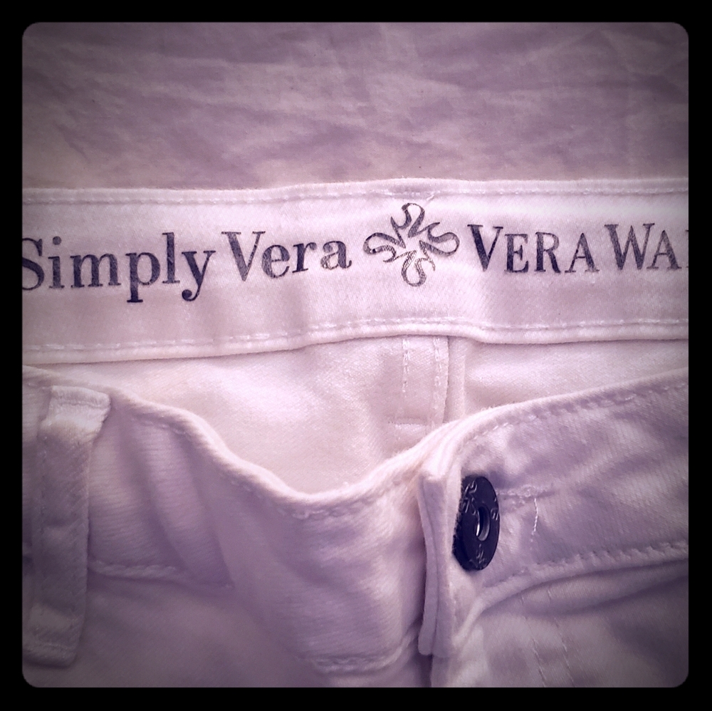 Simply vera*Vera Wange roll cuff capris.